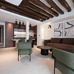 Luxury And Charm In Heart Of Place Des Vosges