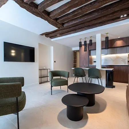 Apartment Luxury And Charm In Heart Of Place Des Vosges *